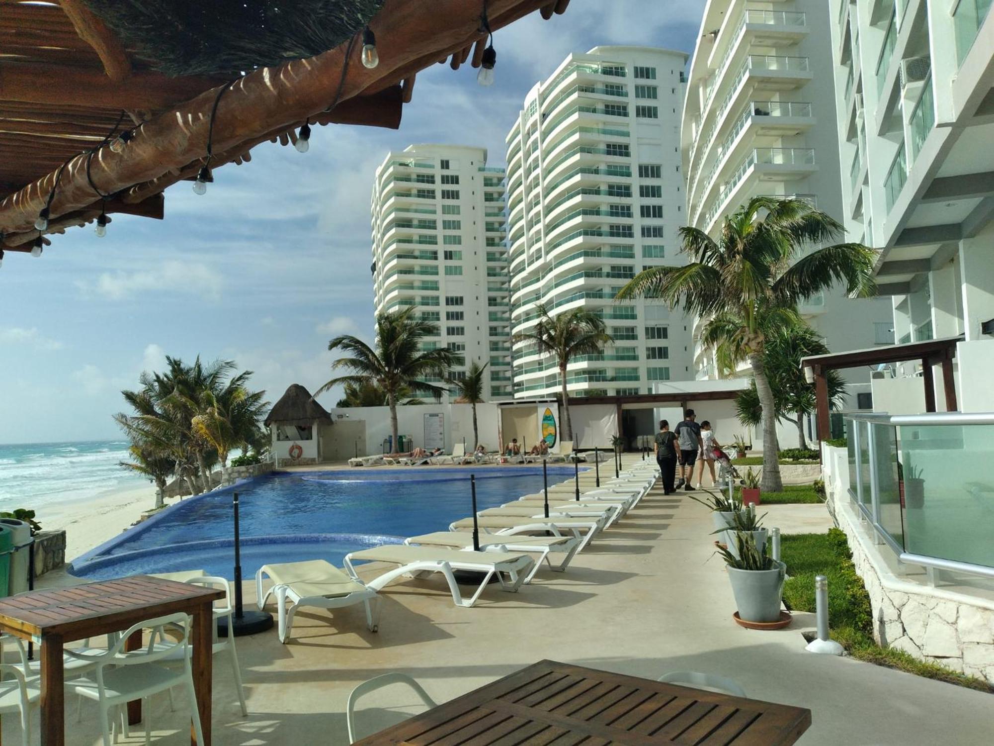 1 Bedroom Seaview Condo In Ocean Dream Resort Канкун Экстерьер фото