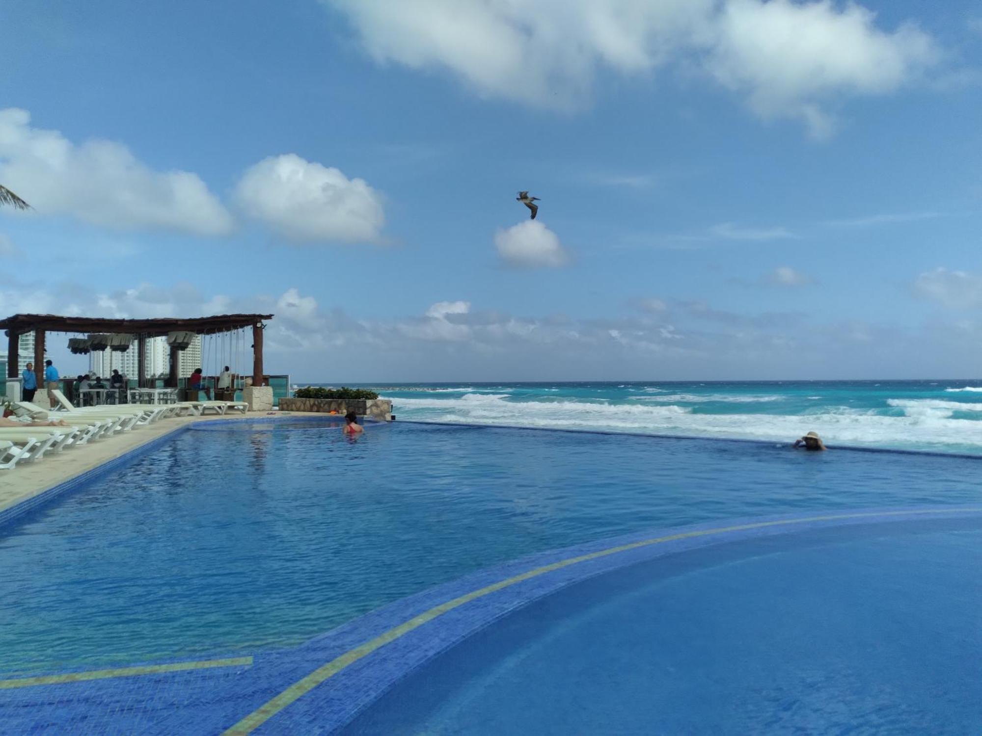 1 Bedroom Seaview Condo In Ocean Dream Resort Канкун Экстерьер фото