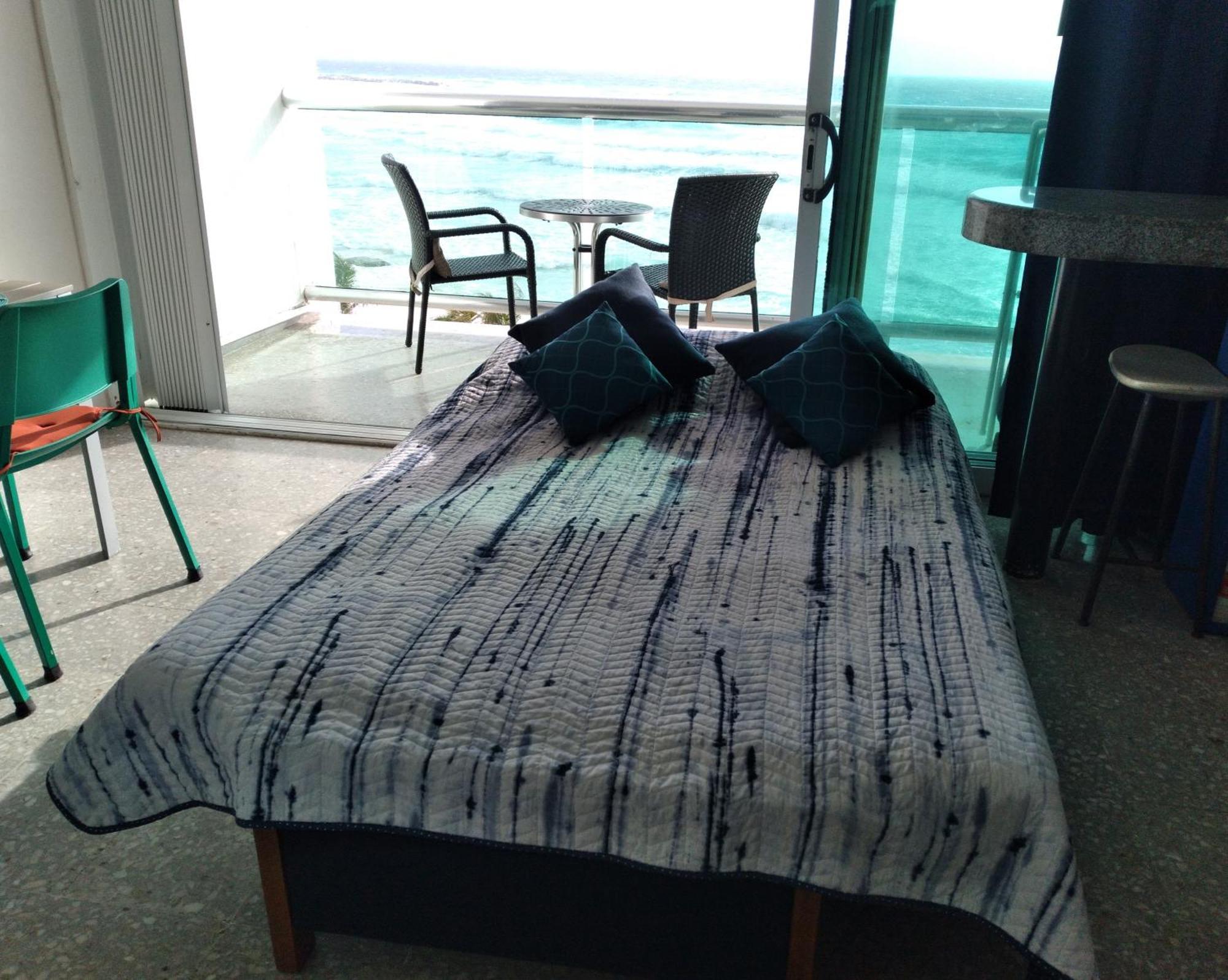 1 Bedroom Seaview Condo In Ocean Dream Resort Канкун Экстерьер фото